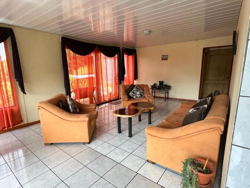 La Casa Bonita Apartment Monteverde Bagian luar foto